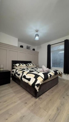 4 bedroom near city center
